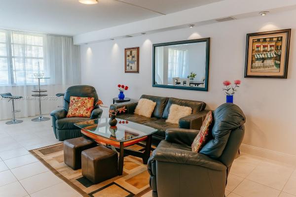 Winston Towers 200, 251 174th St 515, Sunny Isles Beach, Florida 33160, image 1