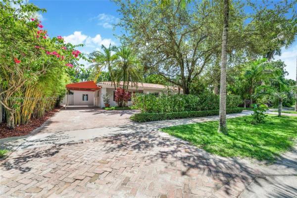 Beverly Gardens, 8015 SW 63rd Pl, Glenvar Heights, Florida 33143, image 3