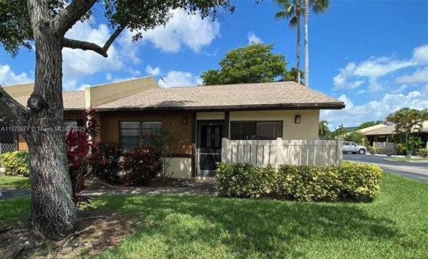 Woodlake Isles, 715 Banks Rd, Margate, Florida 33063, image 1