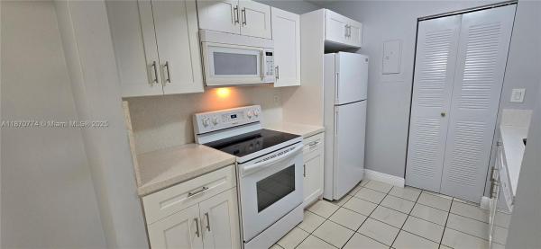 Soleil Lake, 646 NW 114 Ave 201, Sweetwater, Florida 33172, image 1