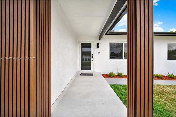 Sunset West, 6740 SW 135th Ave, Kendale Lakes, Florida 33183, image 3