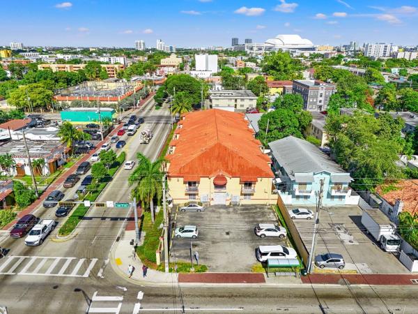 Latin Quarter Tower, 1699 SW 7th St #203, Miami, Florida 33135, image 3