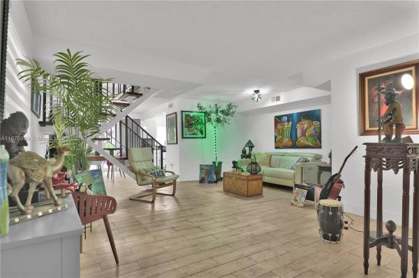 1131 SW 104th Ct, Miami, Florida 33174, image 1