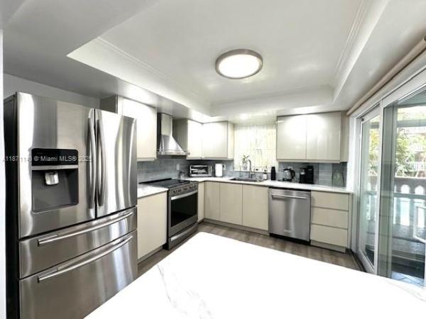 Eldorado Plaza West, 200 NE 12th Ave #5B, Hallandale Beach, Florida 33009, image 1
