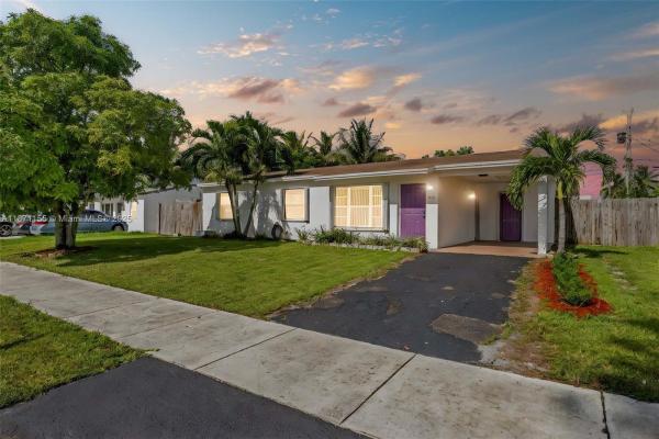 Broadview Country Club Estates, 1601 SW 68th Ter, North Lauderdale, Florida 33068, image 1