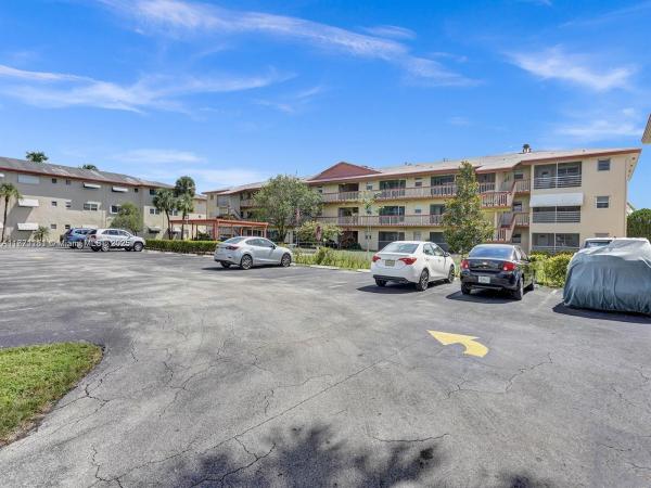 Beverly Hills, 5300 Washington St #Q307, Hollywood, Florida 33021, image 1