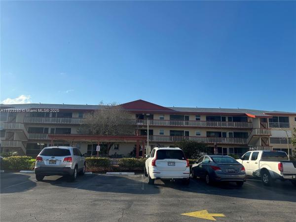 Beverly Hills, 5300 Washington St #307Q, Hollywood, Florida 33021, image 2