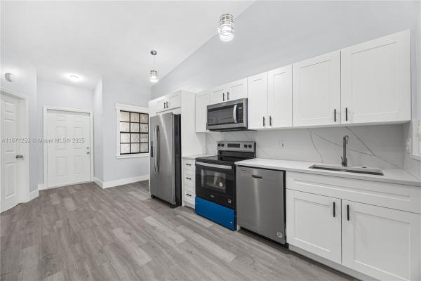 3639 NW 83rd Ln, Sunrise, Florida 33351, image 1