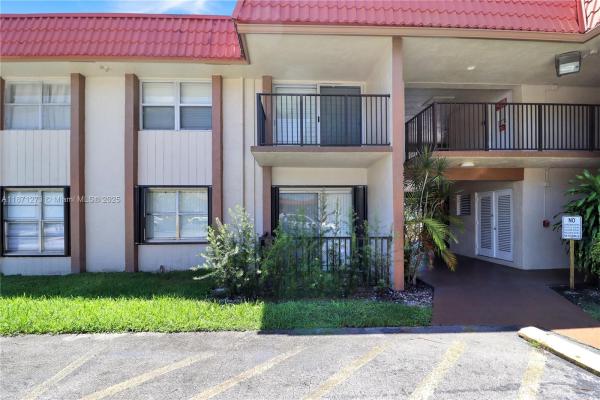 10511 SW 108 Ave 185, Unincorporated Dade County, Florida 33176, image 1