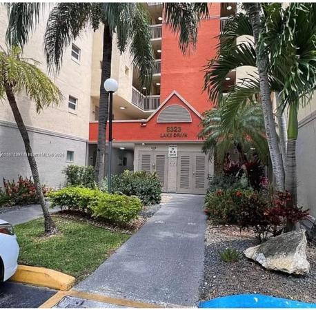 Las Vistas At Doral, 8323 NW Lake Dr. #404, Doral, Florida 33166, image 1