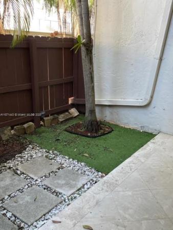 Villas Of Pinecrest, 6705 N Kendall Dr #305, Pinecrest, Florida 33156, image 1