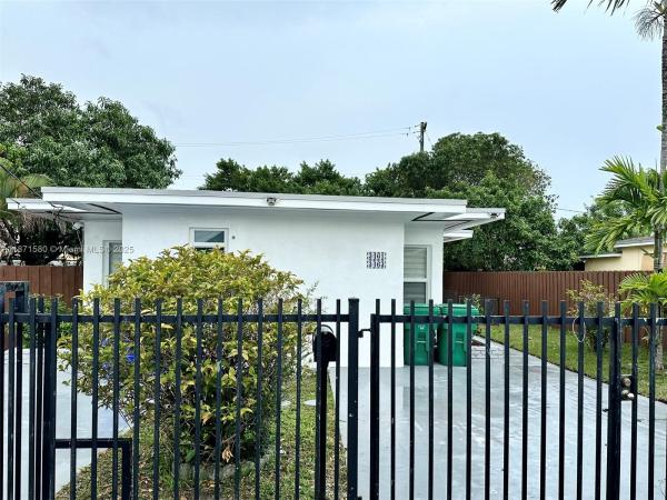 Twelfth Street Manors, 3461 NW 6th St #3461, Miami, Florida 33125, image 1
