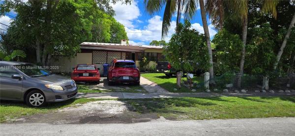 Sierra, 19441 NW 1st Ct, Miami Gardens, Florida 33169, image 2