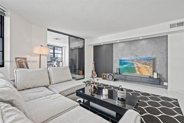 The Four Ambassadors, 999 Brickell Bay Dr #705, Miami, Florida 33131, image 1