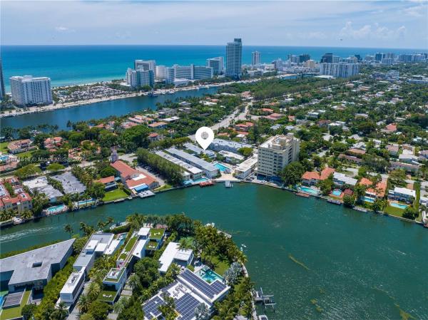 The Esquire House, 4710 Pine Tree Dr #26, Miami Beach, Florida 33140, image 3