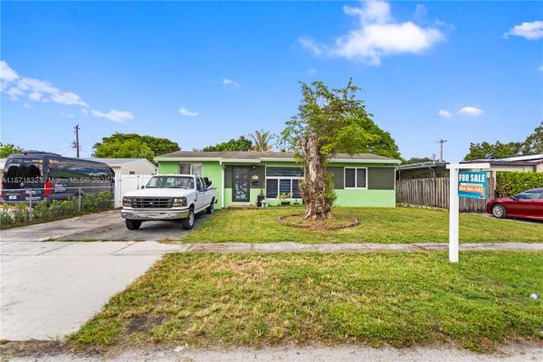 Driftwood Acres, 6611 Park St, Hollywood, Florida 33024, image 2