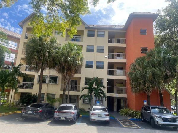 Las Vistas At Doral, 8180 Geneva Ct 518, Doral, Florida 33166, image 1