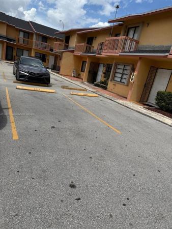 2377 W 66th Pl 204, Hialeah, Florida 33016, image 1