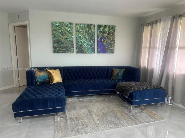Centergate, 2508 SE 19th Pl #204-A, Homestead, Florida 33035, image 2