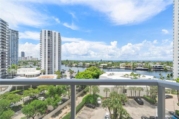 Hamptons West, 20281 E Country Club Dr 604, Aventura, Florida 33180, image 1