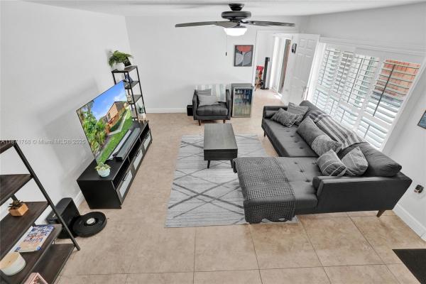 Ridgewood, 9112B SW 20th St, Davie, Florida 33324, image 1