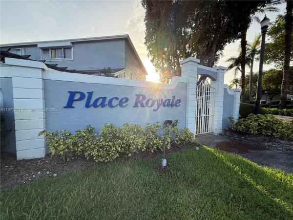 14251 SW 96th Ter, Miami, Florida 33186, image 1