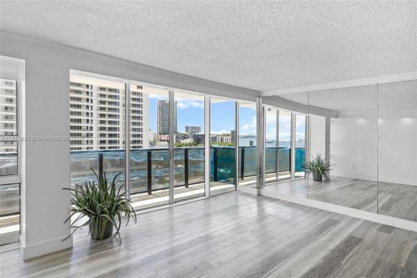 Charter Club, 600 NE 36th St #1404, Miami, Florida 33137, image 1