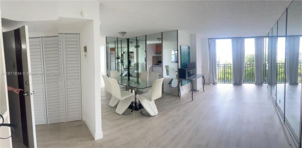 Plaza Of The Americas, 17021 N Bay Rd 603, Sunny Isles Beach, Florida 33160, image 1