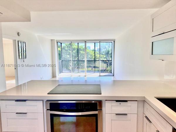 Bravura, 3301 N Country Club Dr #410, Aventura, Florida 33180, image 3
