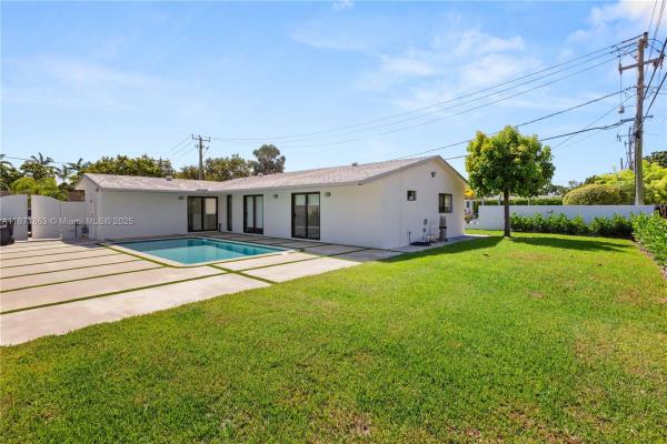 6010 SW 108th Pl, Unincorporated Dade County, Florida 33173, image 1