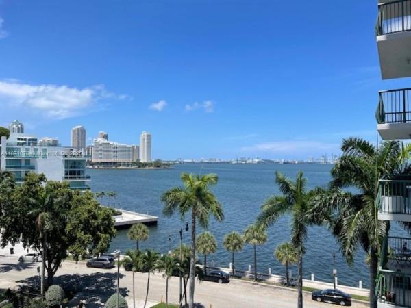 Brickell Bay Tower, 1408 Brickell Bay Dr #611, Miami, Florida 33131, image 1