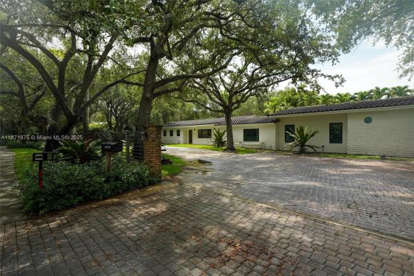 Briercliff, 6230 SW 112th St, Pinecrest, Florida 33156, image 1