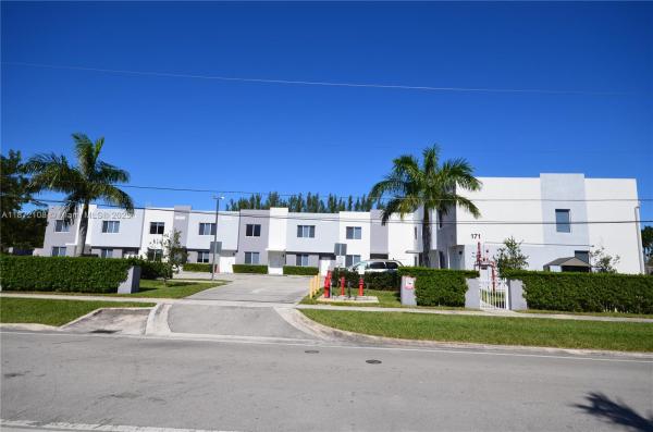 170 NW 158th St #7, Unincorporated Dade County, Florida 33169, image 1