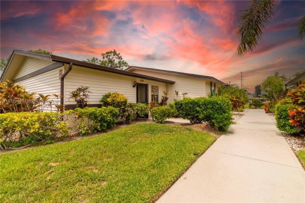 1014 Pine Isle Ln #1014, Naples, Florida 34112, image 1