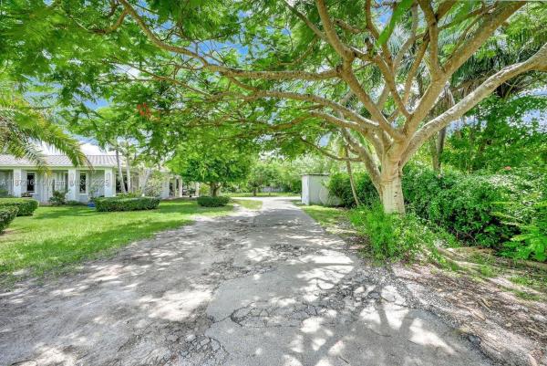 Palmetto Bay Residential, 9340 SW 174th St, Palmetto Bay, Florida 33157, image 1