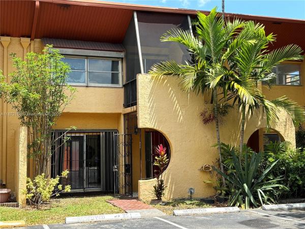 13725 SW 84th St #I, Unincorporated Dade County, Florida 33183, image 1
