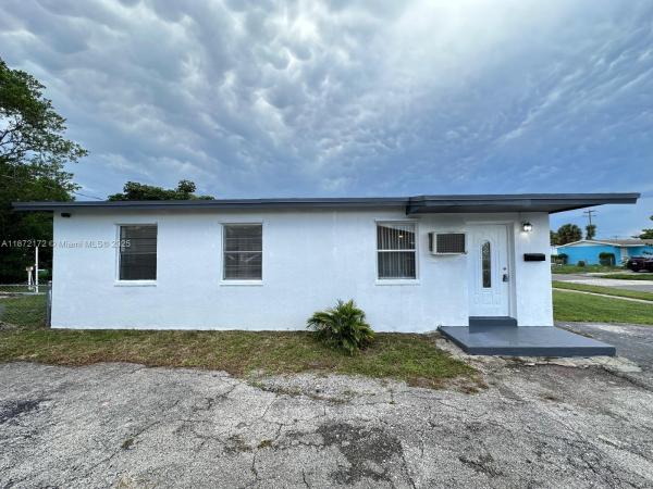 Roosevelt Estates, 1344 9th St, West Palm Beach, Florida 33401, image 1