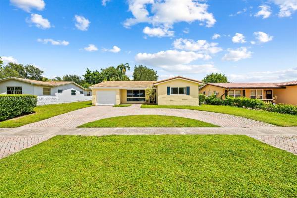 Hollywood Hills, 1925 N 39th Ave, Hollywood, Florida 33021, image 1