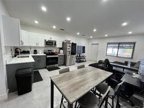 1102 NW 103rd St, Miami, Florida 33150, image 1
