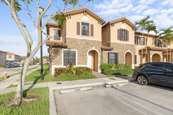 Bonterra, 9287 W 33rd Ln, Hialeah, Florida 33018, image 1