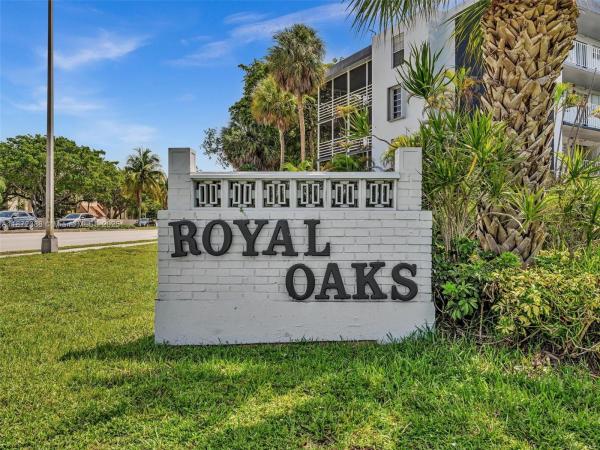 Royal Oaks, 445 NE 195th St #431, Ives Estates, Florida 33179, image 3