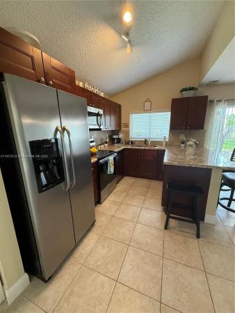 Lago West, 13293 NW 6th Pl, Plantation, Florida 33325, image 3