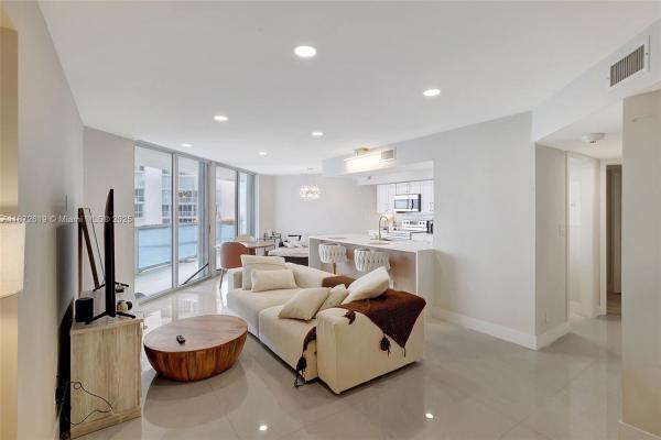 Oceania 3, 16485 Collins Ave #932, Sunny Isles Beach, Florida 33160, image 1