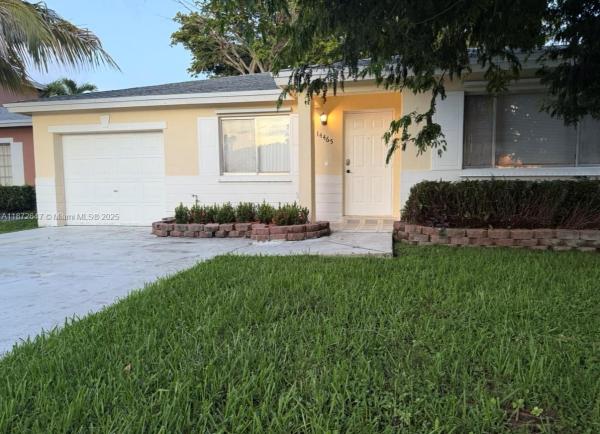 14465 SW 139th Ave Cir E, Unincorporated Dade County, Florida 33186, image 1