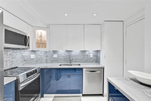 Arlen House West, 500 Bayview Dr #1921, Sunny Isles Beach, Florida 33160, image 3
