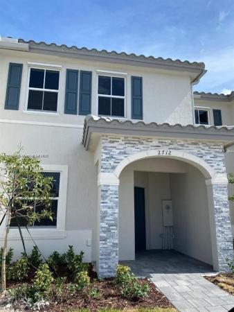 2712 NE 15th Ct, Unincorporated Dade County, Florida 33035, image 1