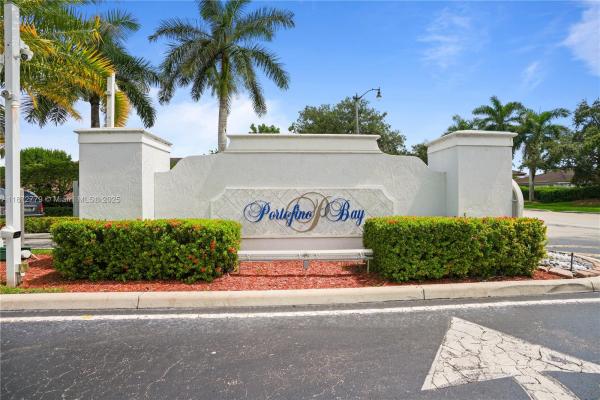 3708 NE 22nd Pl, Unincorporated Dade County, Florida 33033, image 1
