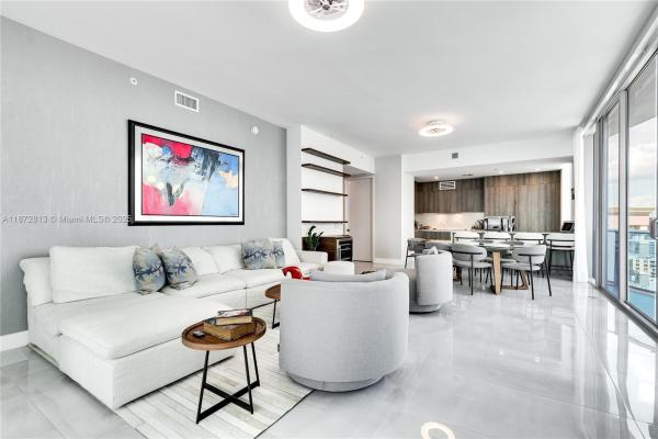 Aurora, 17550 Collins Ave #1405, Sunny Isles Beach, Florida 33160, image 1