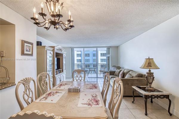 Del Prado, 18051 Biscayne Blvd #1702, Aventura, Florida 33160, image 1