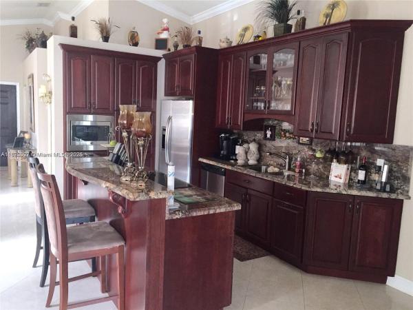 Springside Lake, 932 Falling Water Rd #932, Weston, Florida 33326, image 1